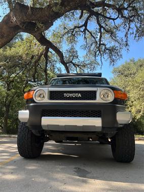 2010 Toyota FJ Cruiser Base