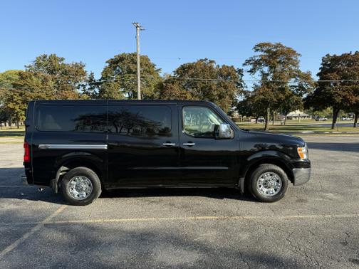 2015 Nissan NV Passenger NV3500 HD SL V8