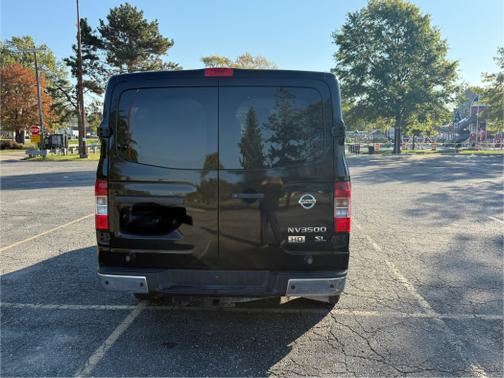 2015 Nissan NV Passenger NV3500 HD SL V8