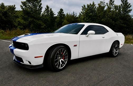 White 2015 Dodge Challenger SRT 392
