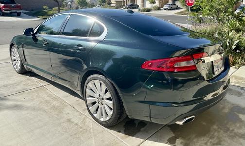 2009 Jaguar XF Premium Luxury