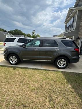 Gray 2017 Ford Explorer XLT