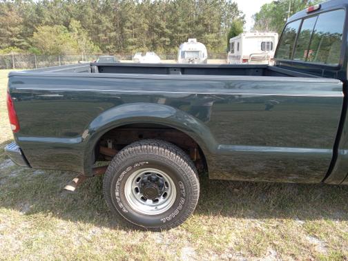 2004 Ford F-250 XL SuperCab Super Duty