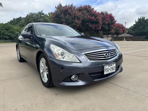 2010 INFINITI G37 x