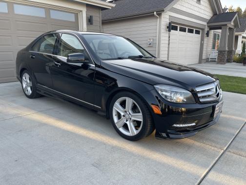 2011 Mercedes-Benz C-Class C 300 4MATIC Sport