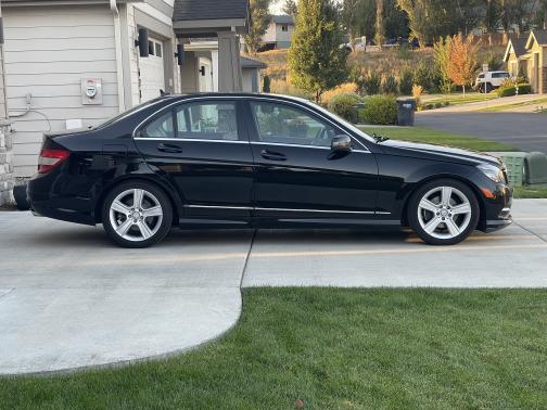 2011 Mercedes-Benz C-Class C 300 4MATIC Sport