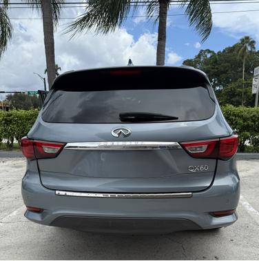 2017 INFINITI QX60 Base