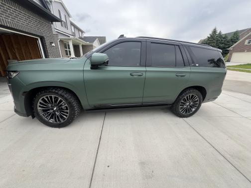 2023 Cadillac Escalade Sport