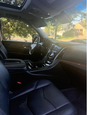 2016 Cadillac Escalade Luxury