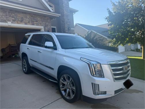 2016 Cadillac Escalade Luxury