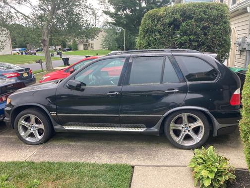 2003 BMW X5 4.6is