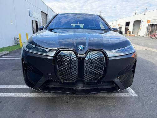 2025 BMW iX xDrive50