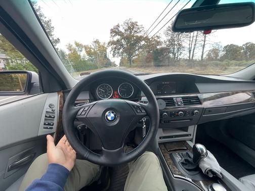 Silver 2004 BMW 525 i