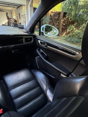 2015 Porsche Macan Macan Turbo