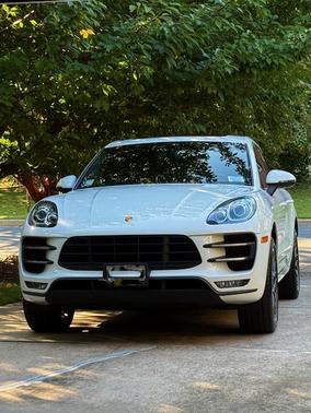 2015 Porsche Macan Macan Turbo