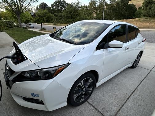 2020 Nissan Leaf SV
