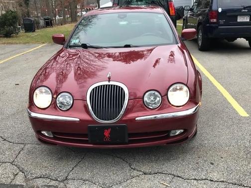 Red 2000 Jaguar S-Type 3