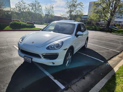 White 2012 Porsche Cayenne Cayenne S Hybrid