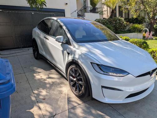 White 2023 Tesla Model X Plaid