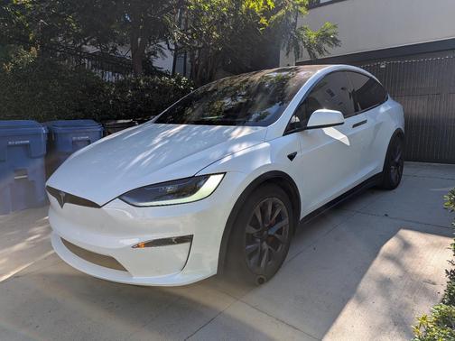 White 2023 Tesla Model X Plaid