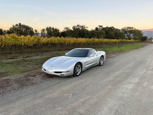 2003 Chevrolet Corvette Base