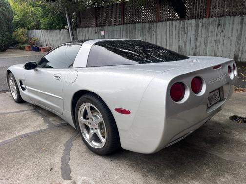 2003 Chevrolet Corvette Base