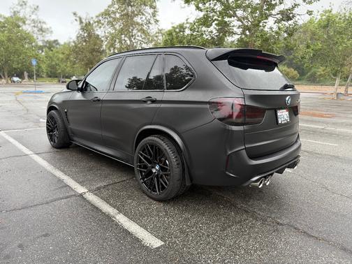 Black 2018 BMW X5 M Base