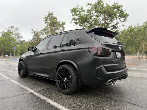 Black 2018 BMW X5 M Base