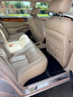 Silver 2002 Jaguar XJ8 Sport