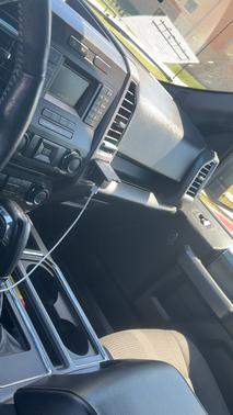 Black 2016 Ford F-150 XLT