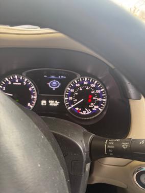 2017 INFINITI QX60 Base