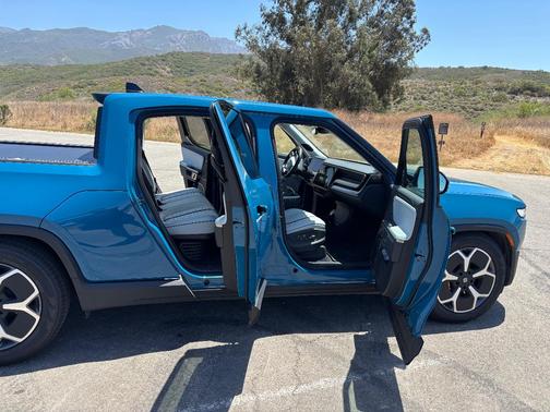 Blue 2022 Rivian R1T Adventure Package