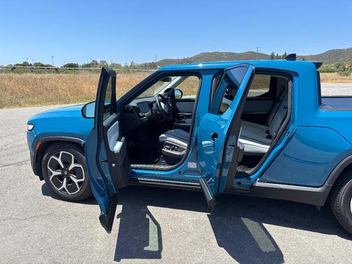Blue 2022 Rivian R1T Adventure Package