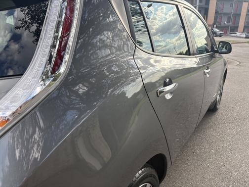 2017 Nissan Leaf SV