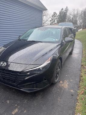 2022 Hyundai ELANTRA SEL