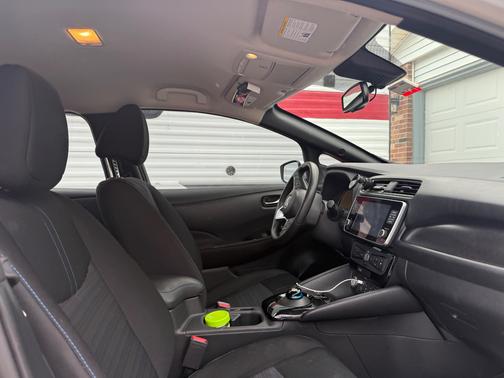 2024 Nissan Leaf SV PLUS