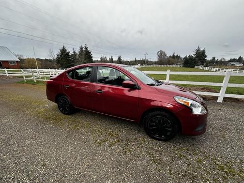 2016 Nissan Versa 1.6 SV