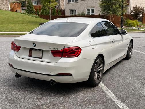 White 2019 BMW 440 i