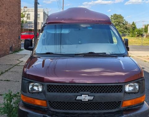 Red 2004 Chevrolet Express 2500 Base