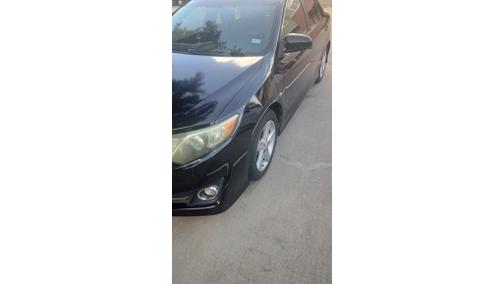Black 2013 Toyota Camry SE