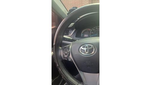 Black 2013 Toyota Camry SE