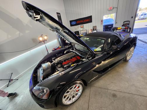2004 Dodge Viper SRT-10
