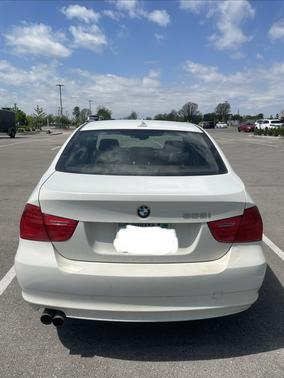 White 2011 BMW 328 i xDrive