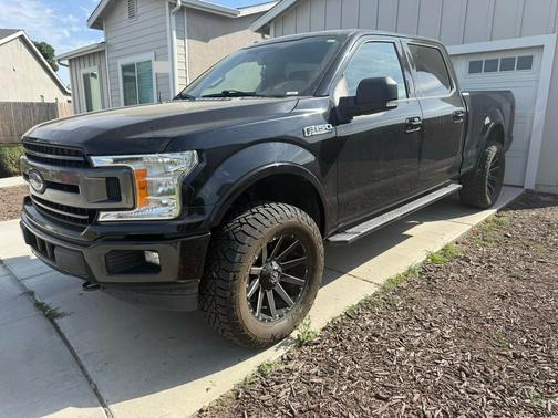 Black 2018 Ford F-150 XLT
