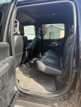 Black 2018 Ford F-150 XLT