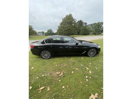 2019 BMW 530 i