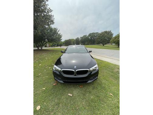 2019 BMW 530 i