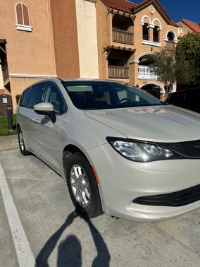2017 Chrysler Pacifica Touring