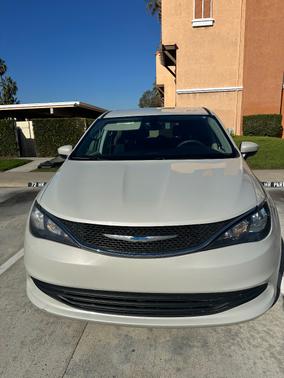 2017 Chrysler Pacifica Touring