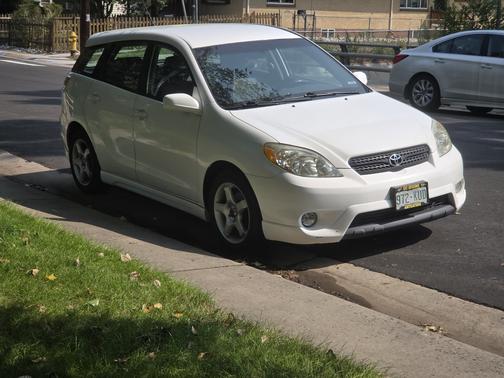 2005 Toyota Matrix Base
